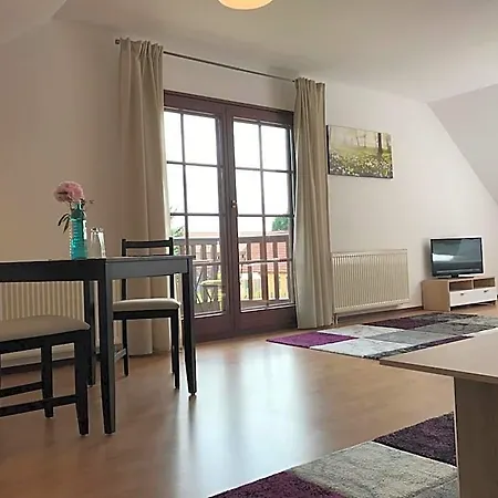 Guest house Lokal Genial & Restaurant Beelitz