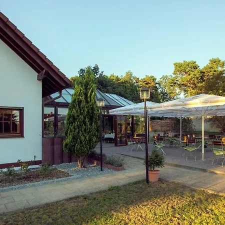 Lokal Genial & Restaurant Guest house