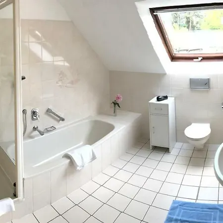Guest house Lokal Genial & Restaurant Beelitz