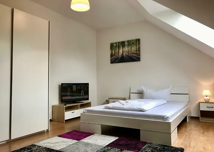 Lokal Genial & Restaurant 3*